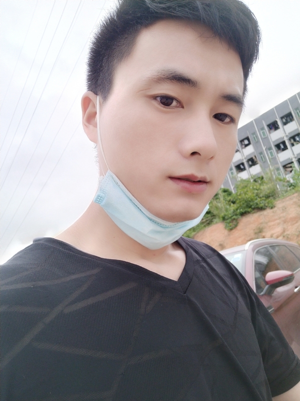 何凡的第二张照片--衡阳相亲服务中心