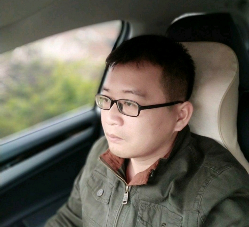 海风吹动你的心的第二张照片--衡阳相亲服务中心