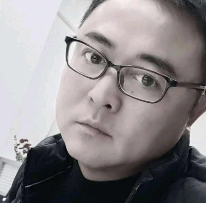 小石头的第二张照片--衡阳相亲服务中心