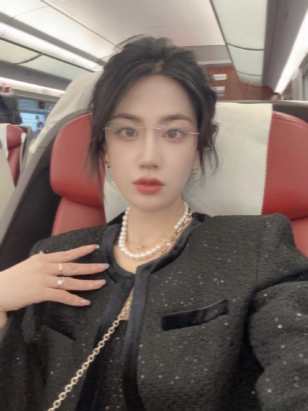 Alma的第三张照片--衡阳相亲服务中心