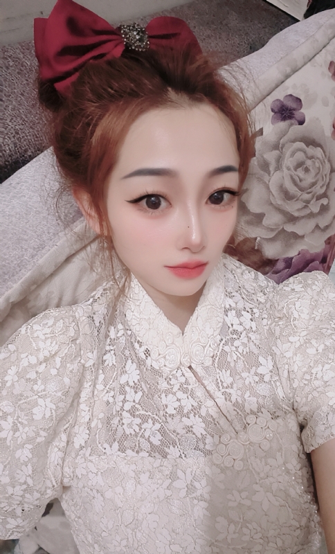 有缘千里来相会的第一张照片--衡阳相亲服务中心