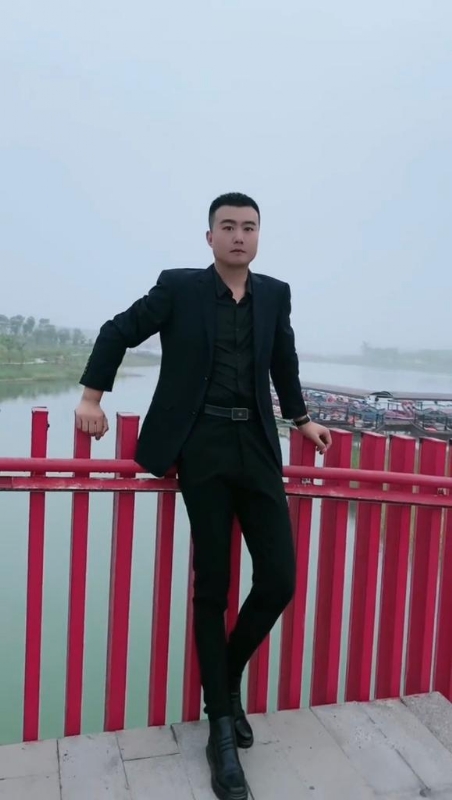 Albert的第一张照片--衡阳相亲服务中心