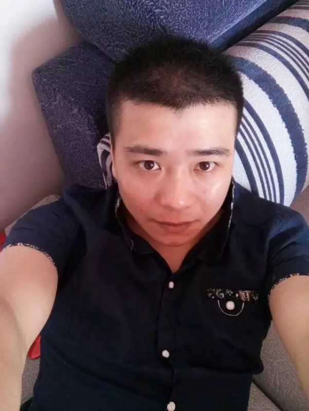 漫步的面包的第一张照片--衡阳相亲服务中心