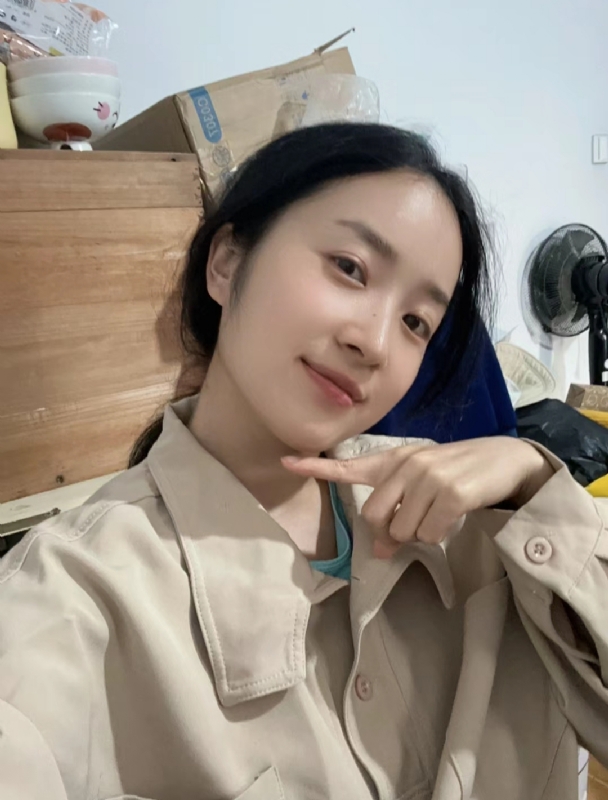 多喝热水的第二张照片--衡阳相亲服务中心