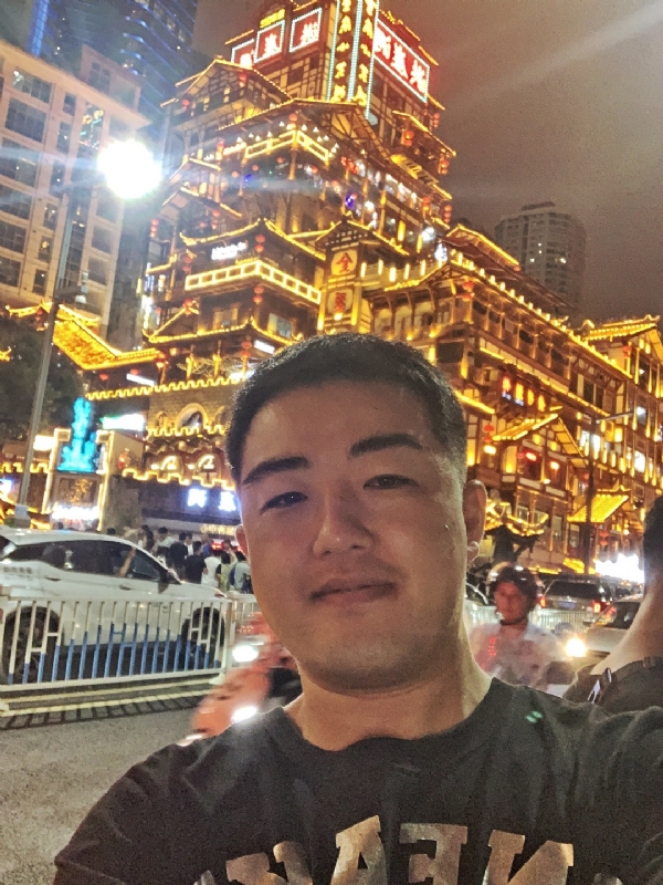 钢铁侠的第一张照片--衡阳相亲服务中心