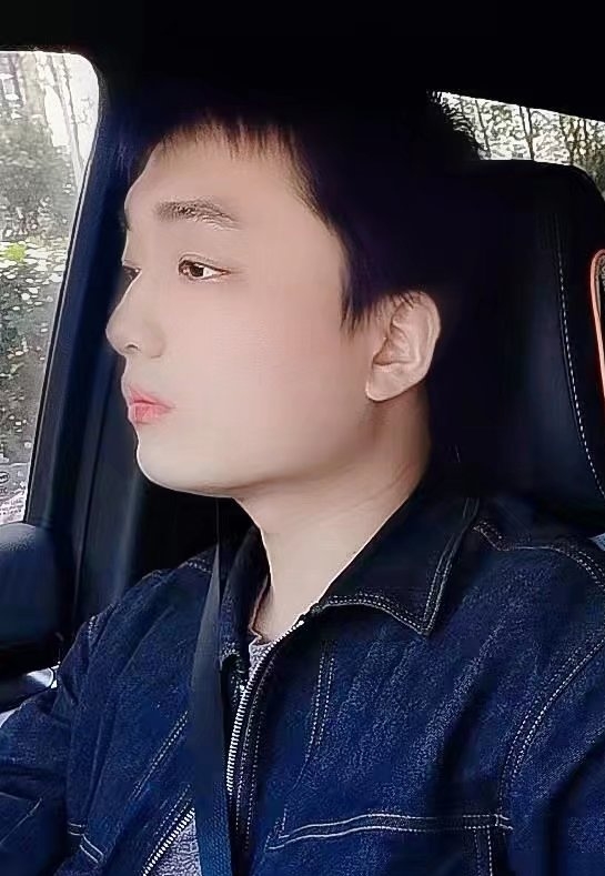 凉锦年的第一张照片--衡阳相亲服务中心