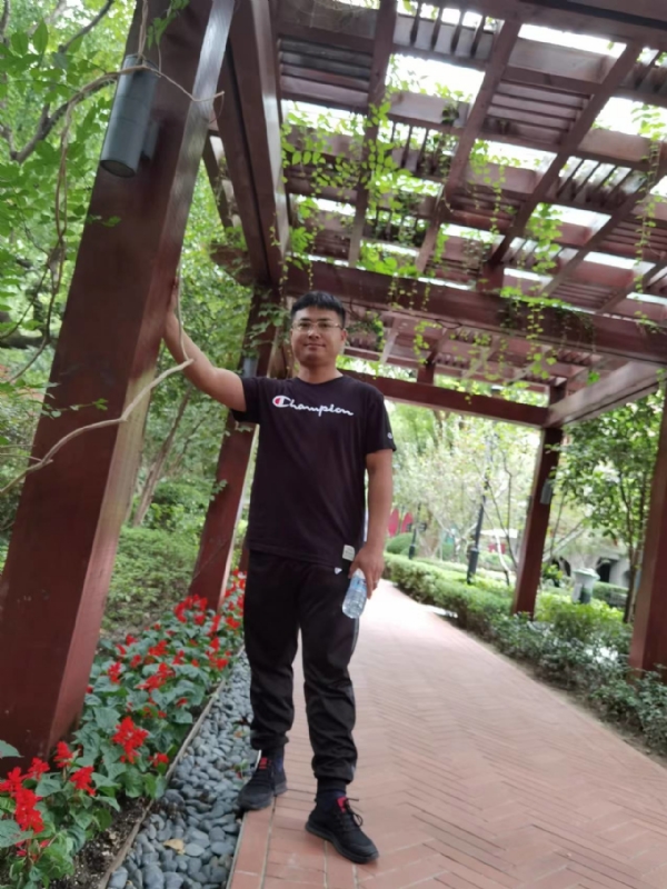 会飞的鱼的第二张照片--衡阳相亲服务中心