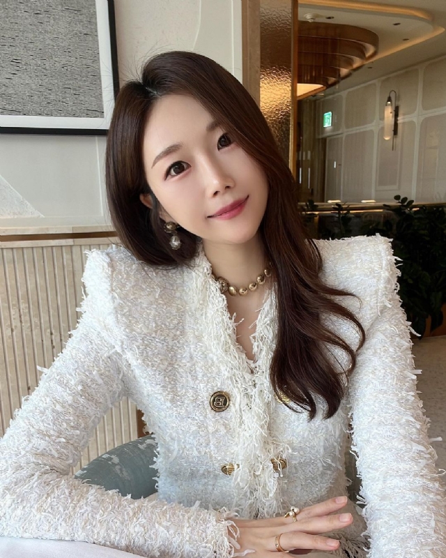 惠然的第一张照片--衡阳相亲服务中心