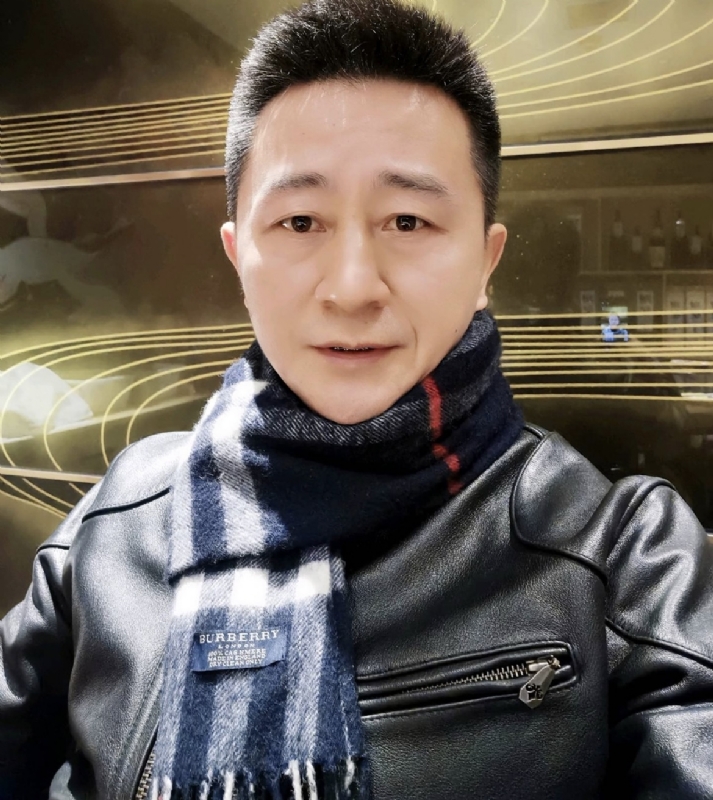 情到深处的第一张照片--衡阳相亲服务中心