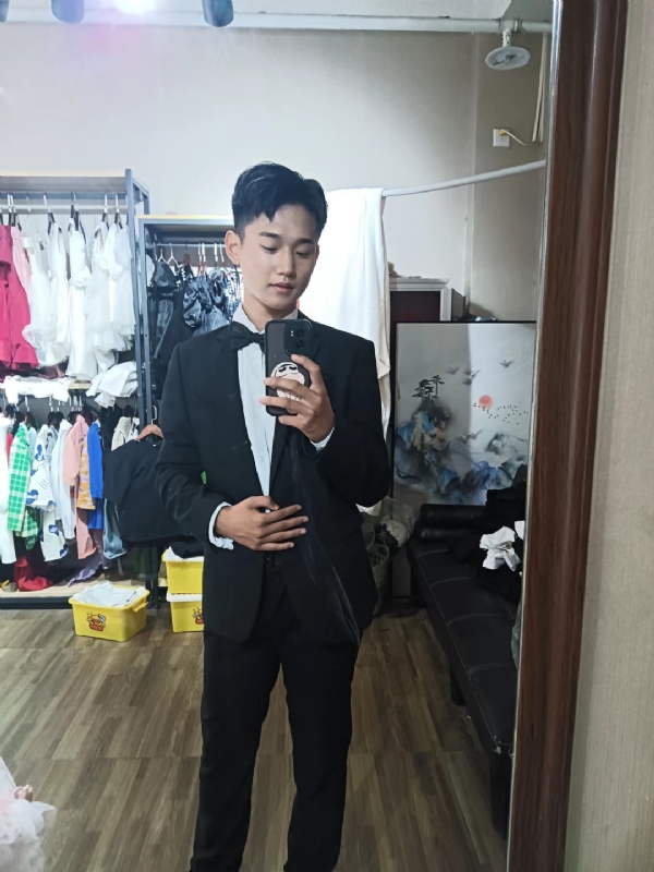 李梓宇的第一张照片--衡阳相亲服务中心