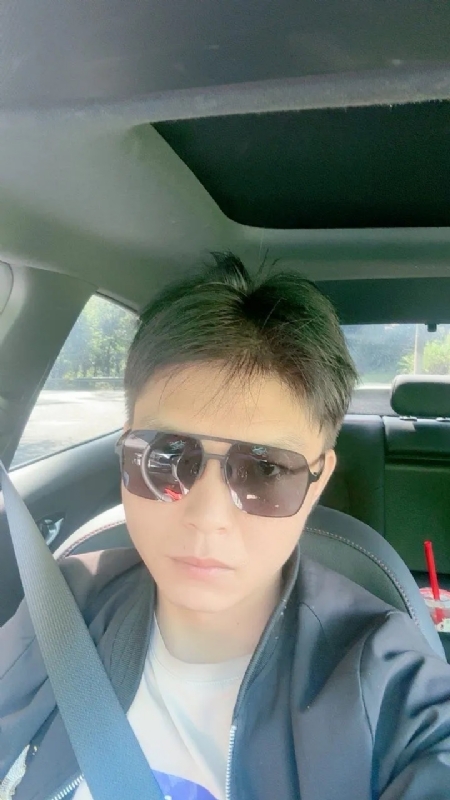 怀念的第一张照片--衡阳相亲服务中心