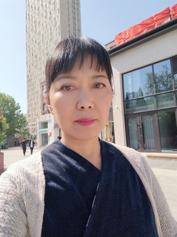 天山雪莲的第一张照片--衡阳相亲服务中心