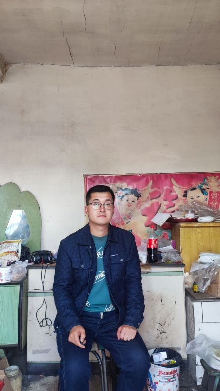 单身小王的第一张照片--衡阳相亲服务中心