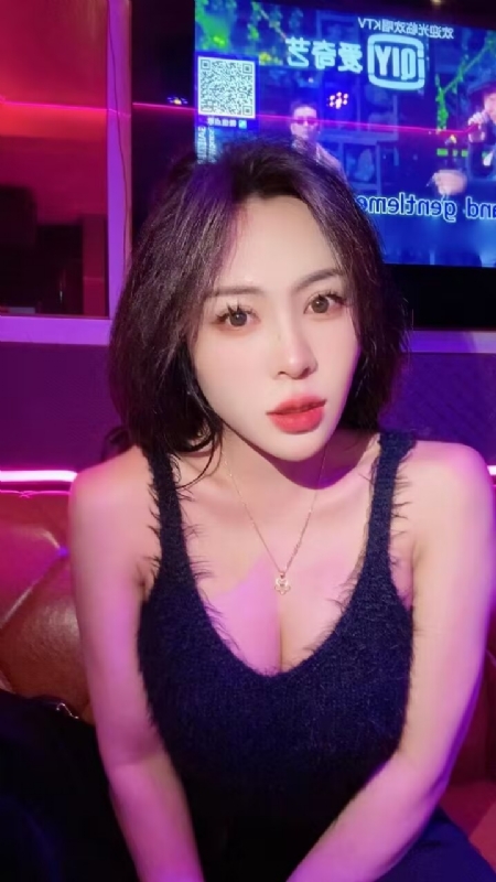 素素可月的第一张照片--衡阳相亲服务中心