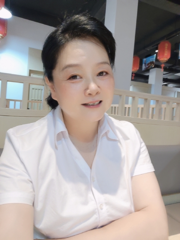 丁姐爱生活的第一张照片--衡阳相亲服务中心