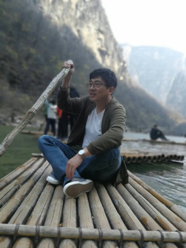 风被吹走了的第二张照片--衡阳相亲服务中心