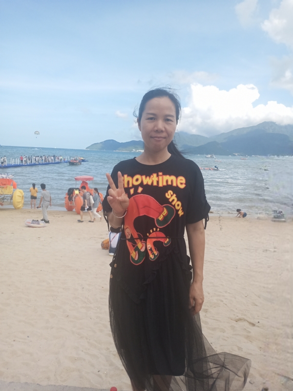 容容的第一张照片--衡阳相亲服务中心