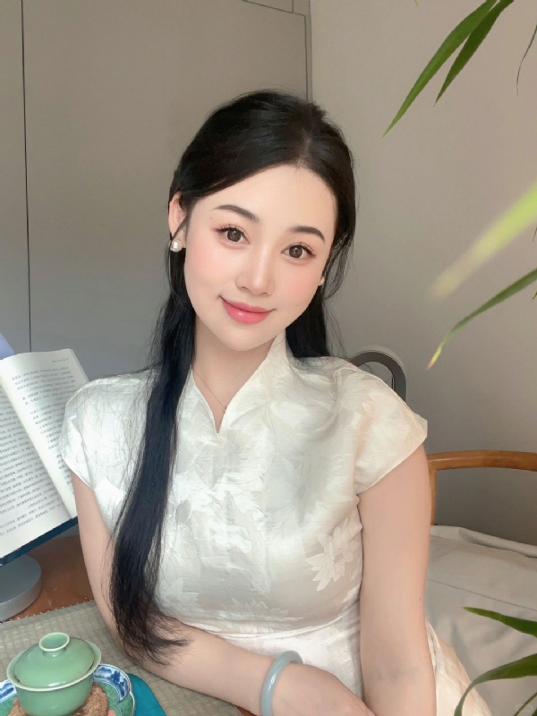 小慧的第一张照片--衡阳相亲服务中心