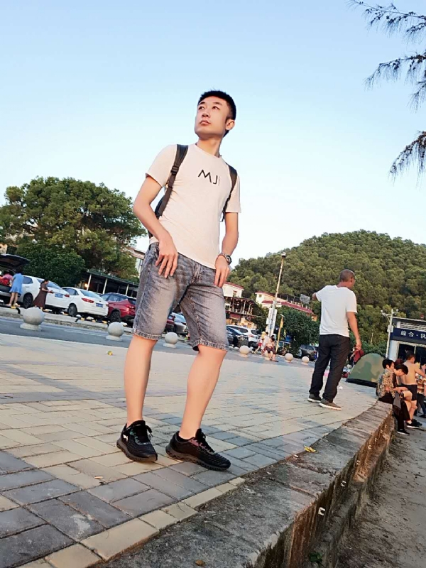 俊皓的第二张照片--衡阳相亲服务中心