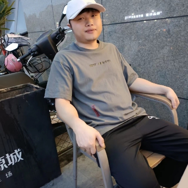 风吹半夏的第一张照片--衡阳相亲服务中心