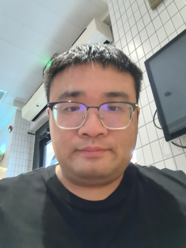 君临天下的第三张照片--衡阳相亲服务中心