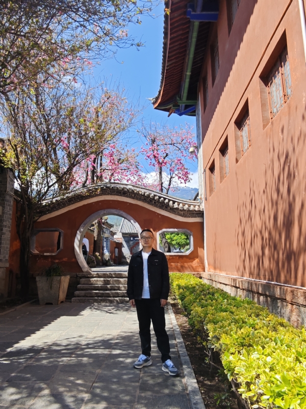 简单的第一张照片--衡阳相亲服务中心