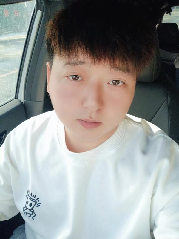 可乐加冰的第一张照片--衡阳相亲服务中心