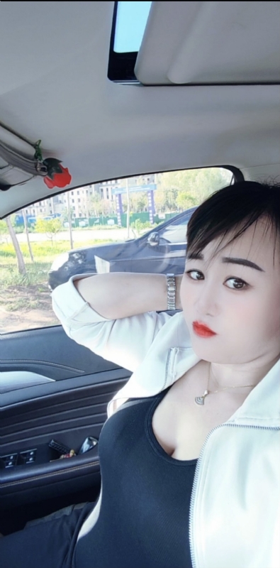 王芳燕的第五张照片--衡阳相亲服务中心