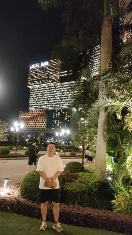 熟悉的身影的第一张照片--衡阳相亲服务中心