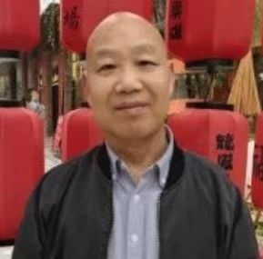 教师作家诗人的第一张照片--衡阳相亲服务中心