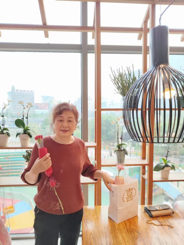 静香的第一张照片--衡阳相亲服务中心