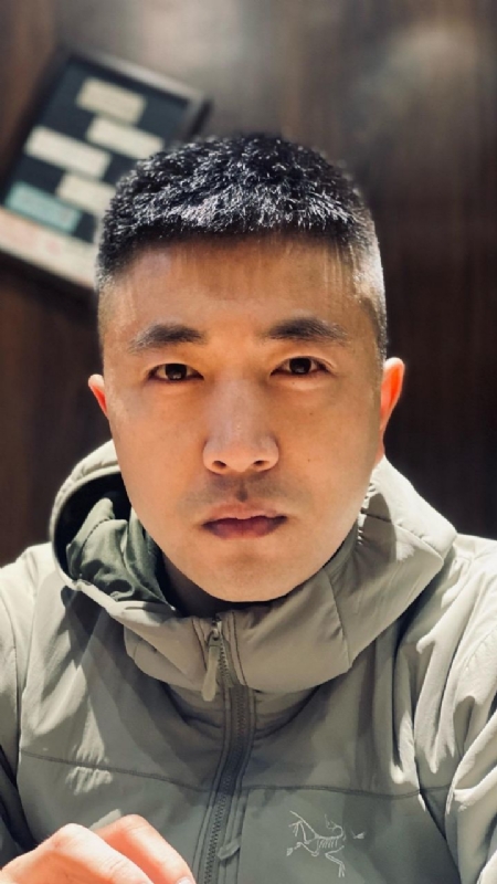 山中何缘的第一张照片--衡阳相亲服务中心