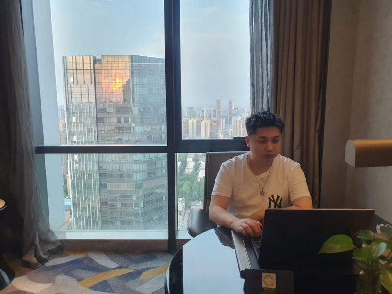 ying的第一张照片--衡阳相亲服务中心