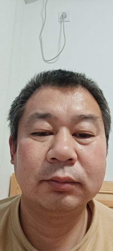 龙万的第一张照片--衡阳相亲服务中心