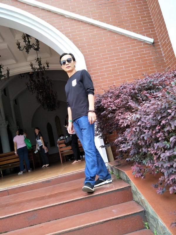 易进的第二张照片--衡阳相亲服务中心