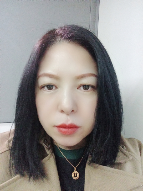 尘颜的第一张照片--衡阳相亲服务中心