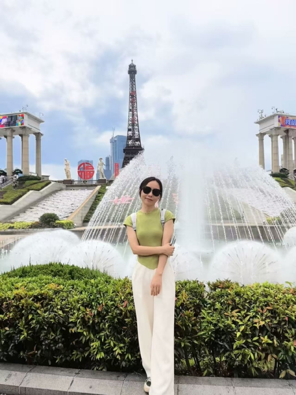 秋风落叶的第一张照片--衡阳相亲服务中心