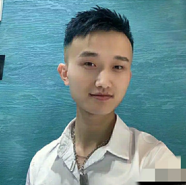 小哥哥的第一张照片--衡阳相亲服务中心