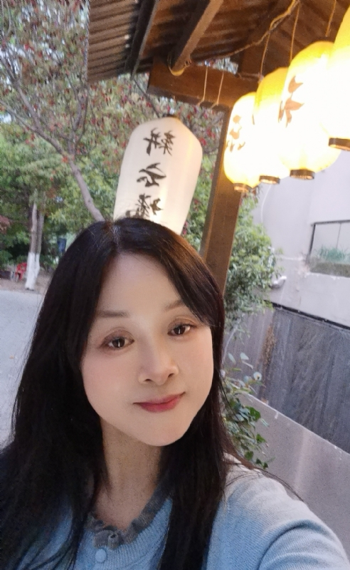 伊伊的第一张照片--衡阳相亲服务中心