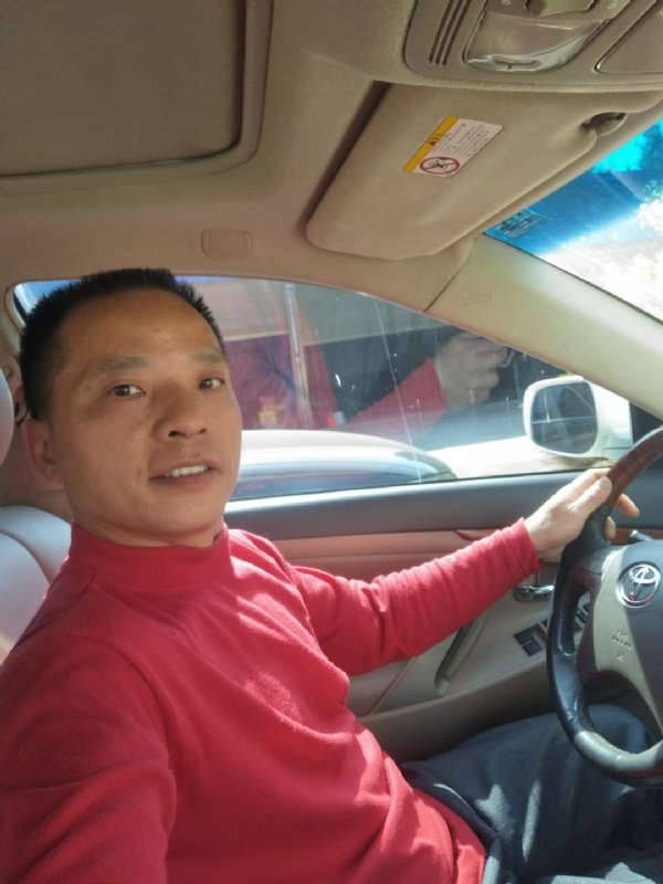 真诚征婚的第三张照片--衡阳相亲服务中心