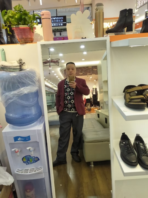 真诚征婚的第四张照片--衡阳相亲服务中心