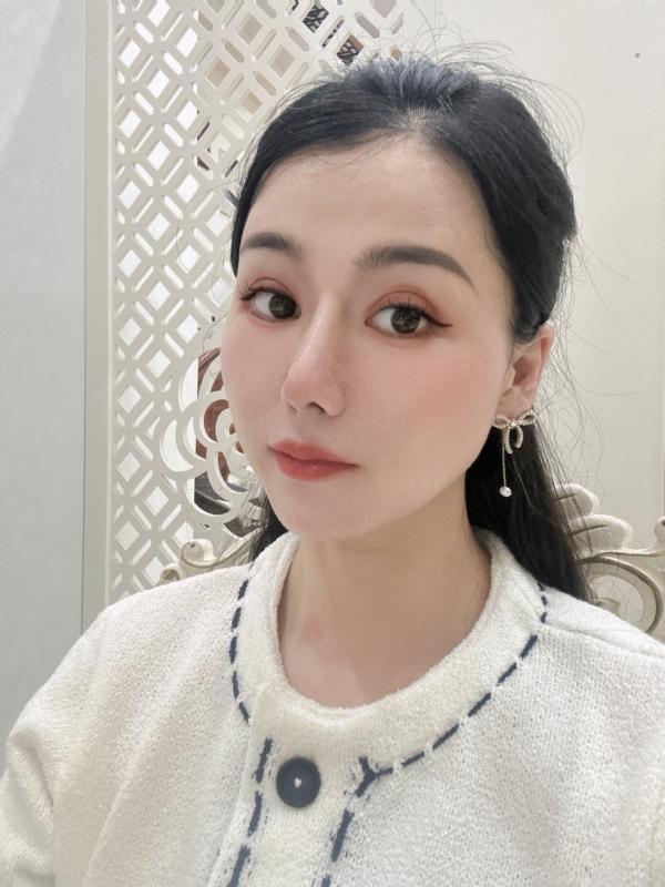 金莉的第一张照片--衡阳相亲服务中心