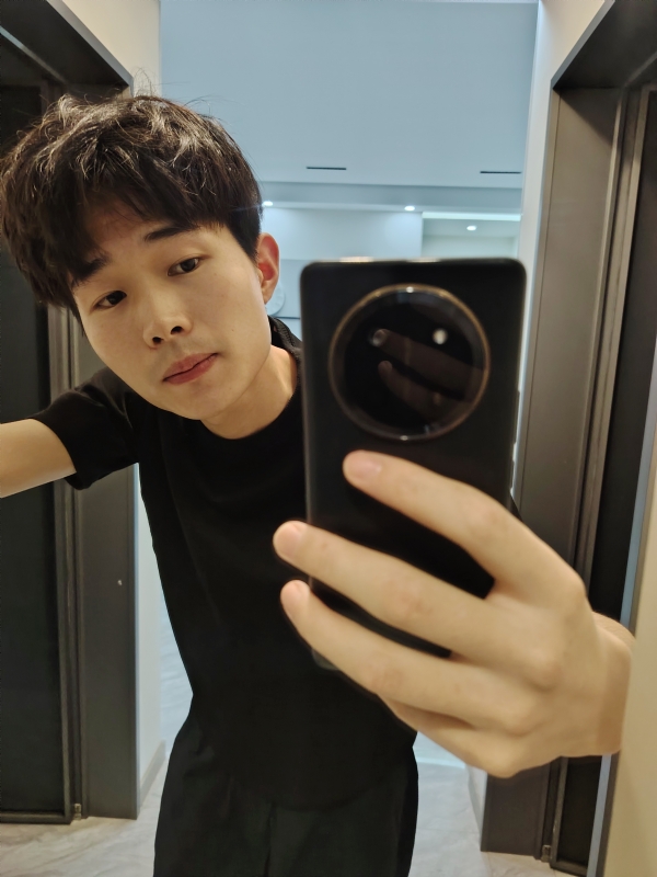 杨苏帝的第二张照片--衡阳相亲服务中心