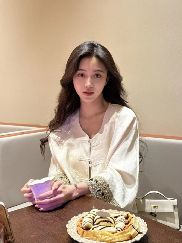 Anna的第二张照片--衡阳相亲服务中心