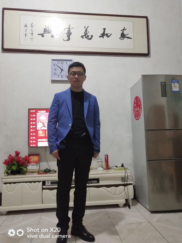 孤独的狼的第一张照片--衡阳相亲服务中心