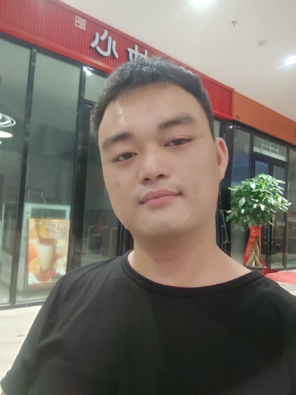 寻找另一半的第一张照片--衡阳相亲服务中心