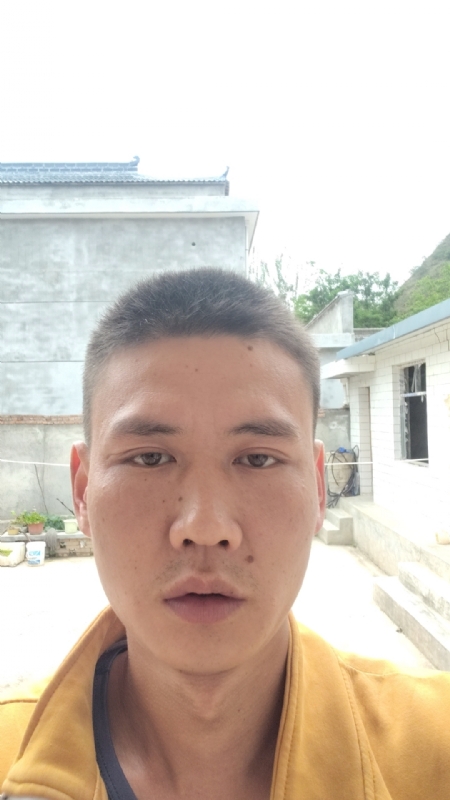 简单点的第一张照片--衡阳相亲服务中心