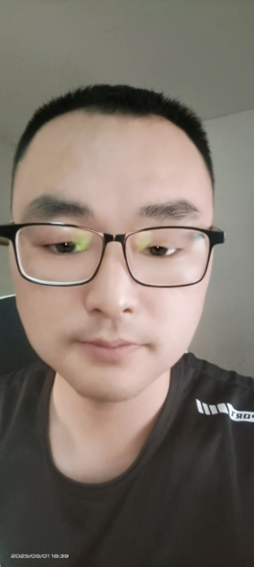 潮湿的心的第一张照片--衡阳相亲服务中心