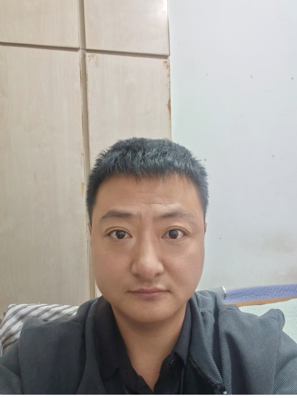 追爱大叔的第一张照片--衡阳相亲服务中心