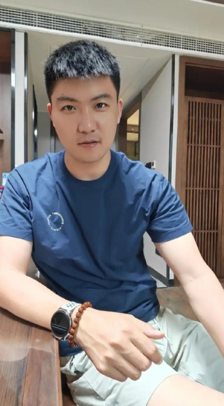 大鹏展翅的第二张照片--衡阳相亲服务中心